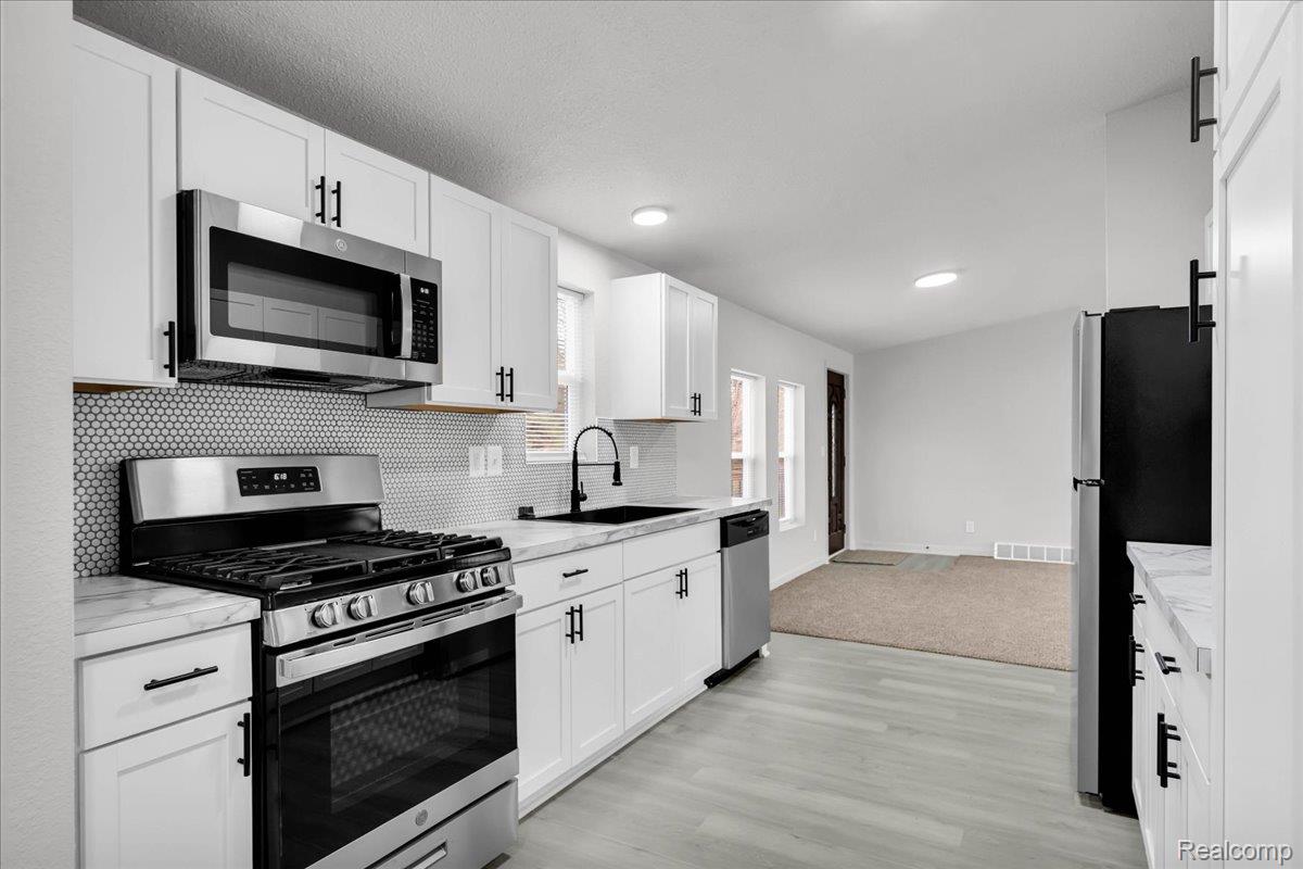 1160 S Van Vleet Road