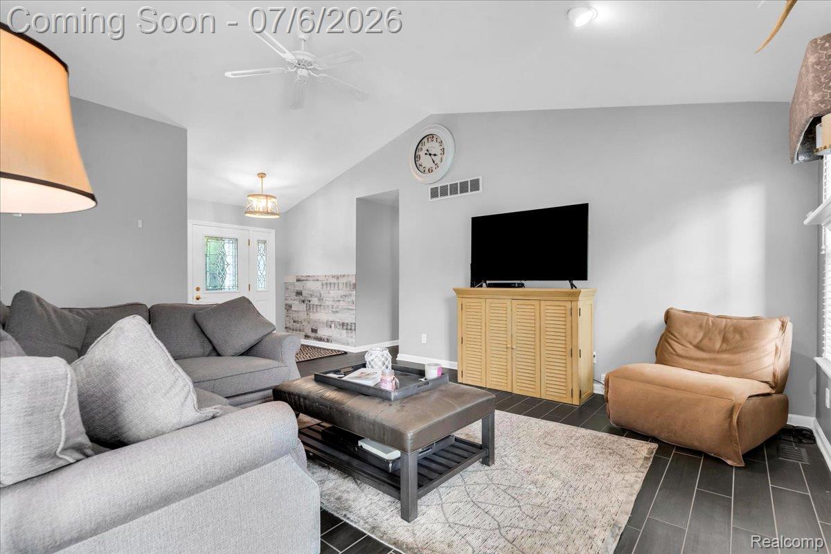 4436 Maplewood Meadows Avenue