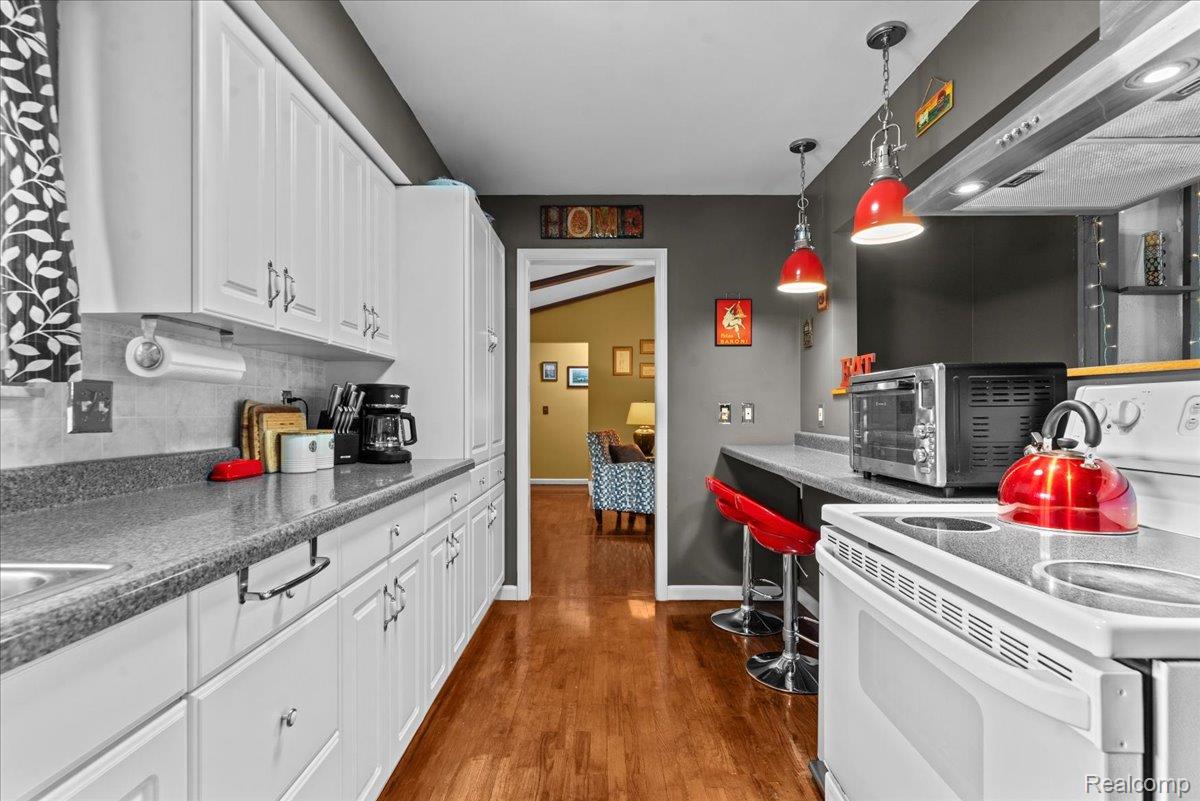 7366 Green Valley Drive