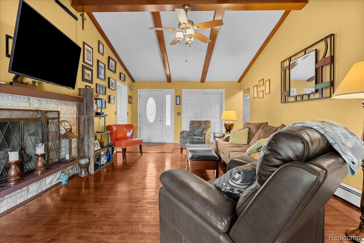 7366 Green Valley Drive