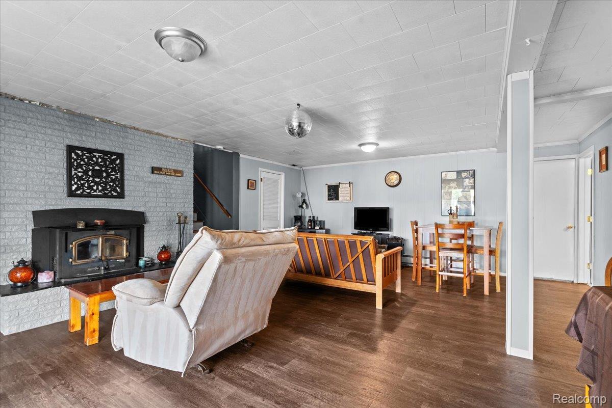 7366 Green Valley Drive