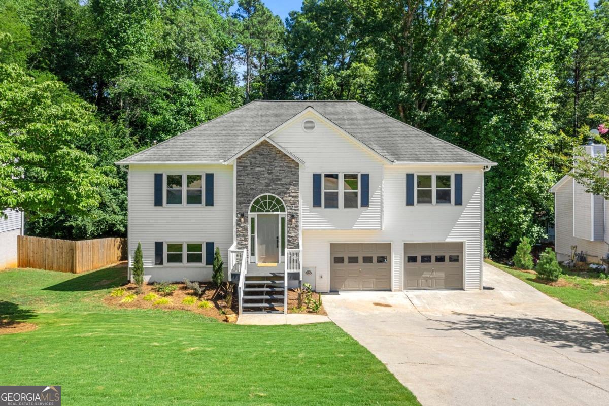 1003 Queensbury Run