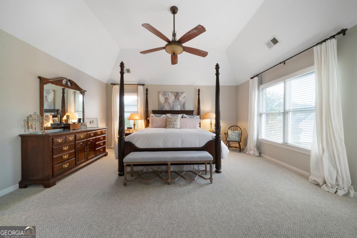 5118 Crescent Cove Lane