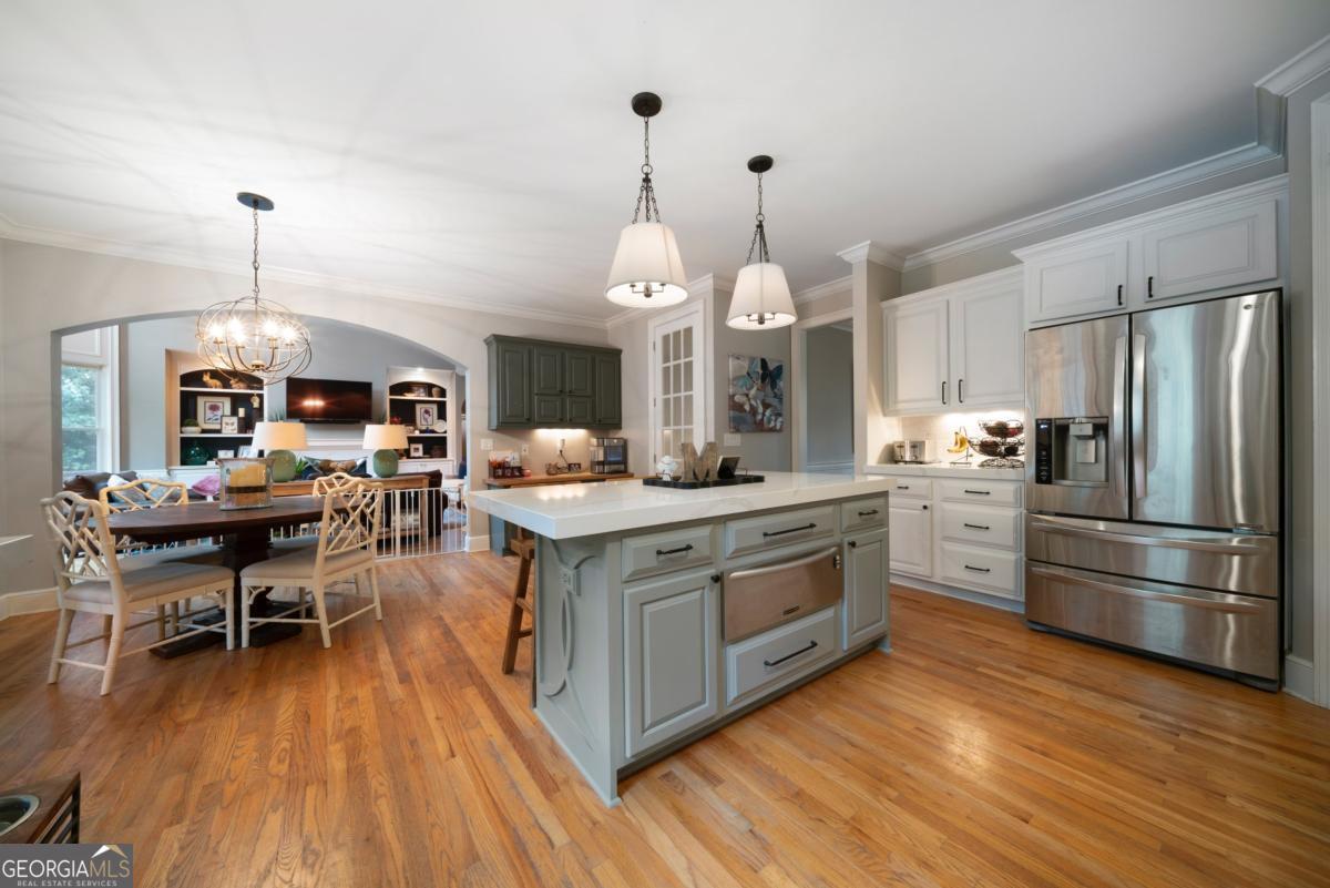 5118 Crescent Cove Lane