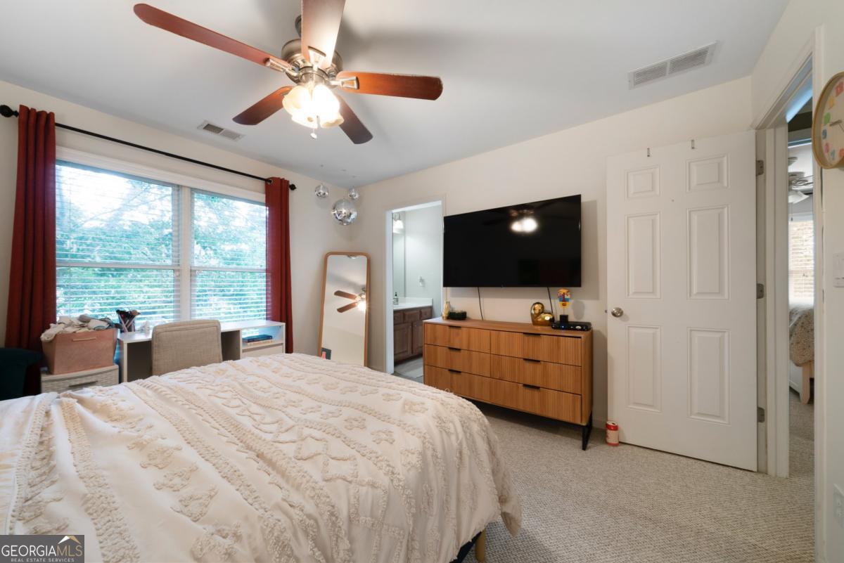 5118 Crescent Cove Lane