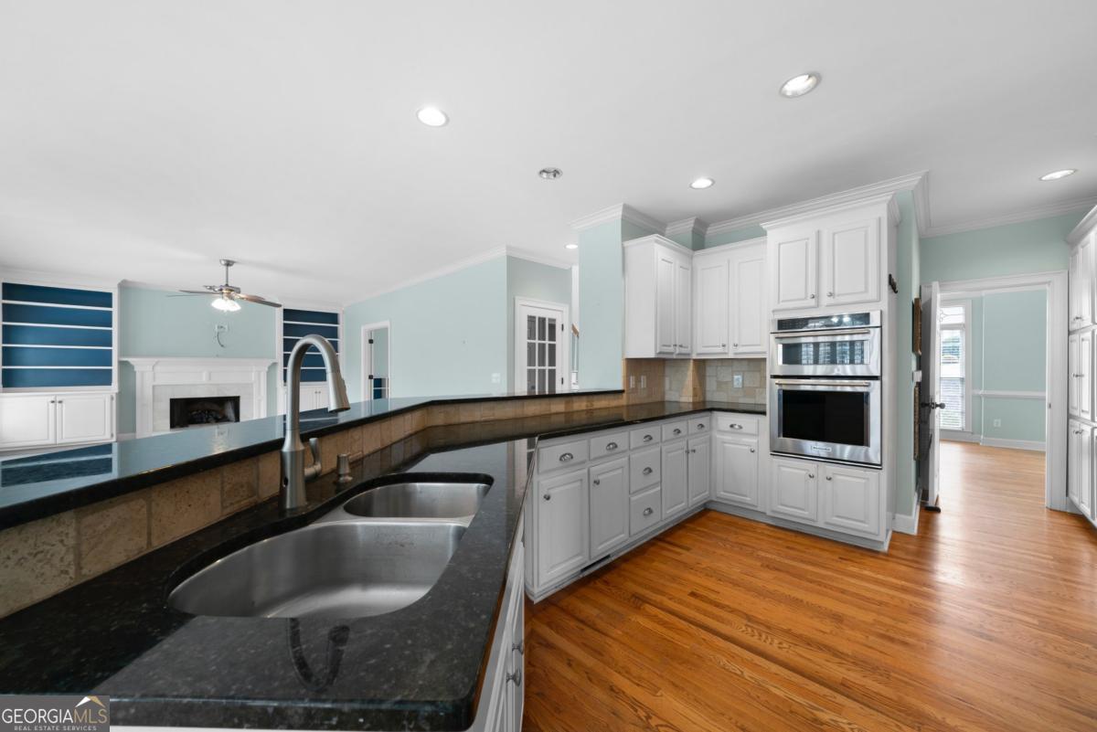 2883 Observation Point NW