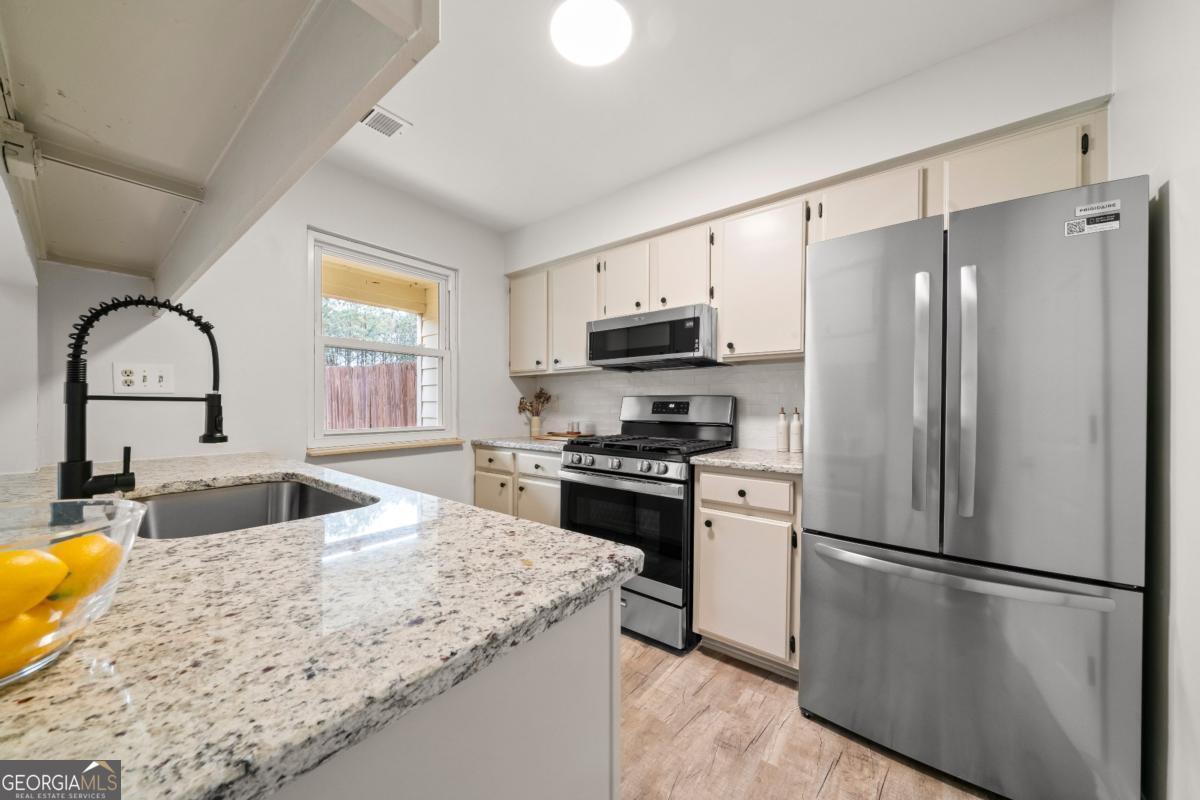 1998 Cheatham Woods Drive SW