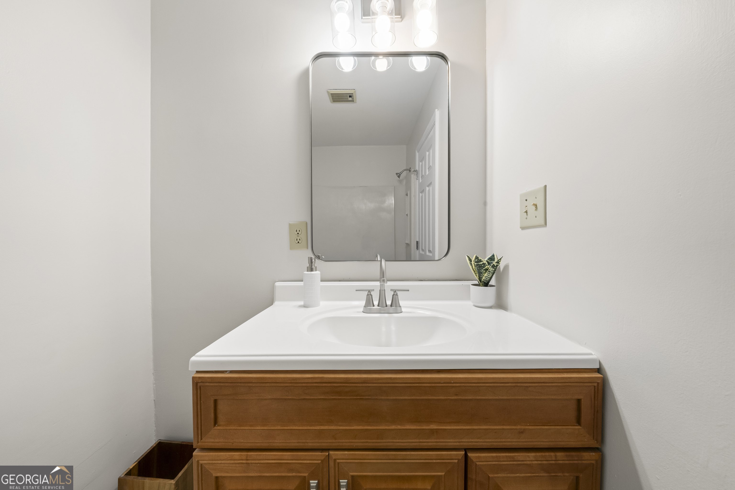 1998 Cheatham Woods Drive SW