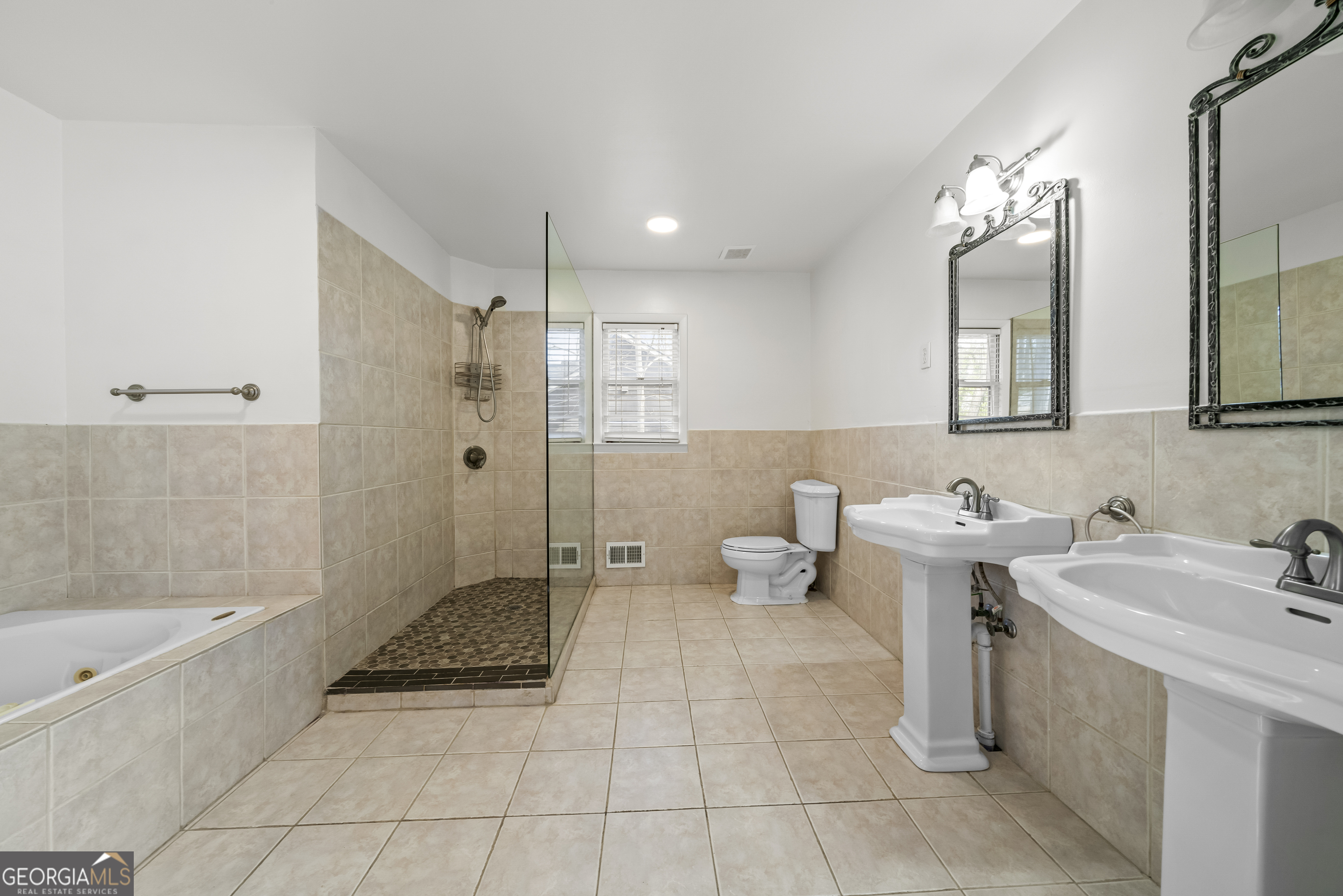 85 Geraldine Drive SE