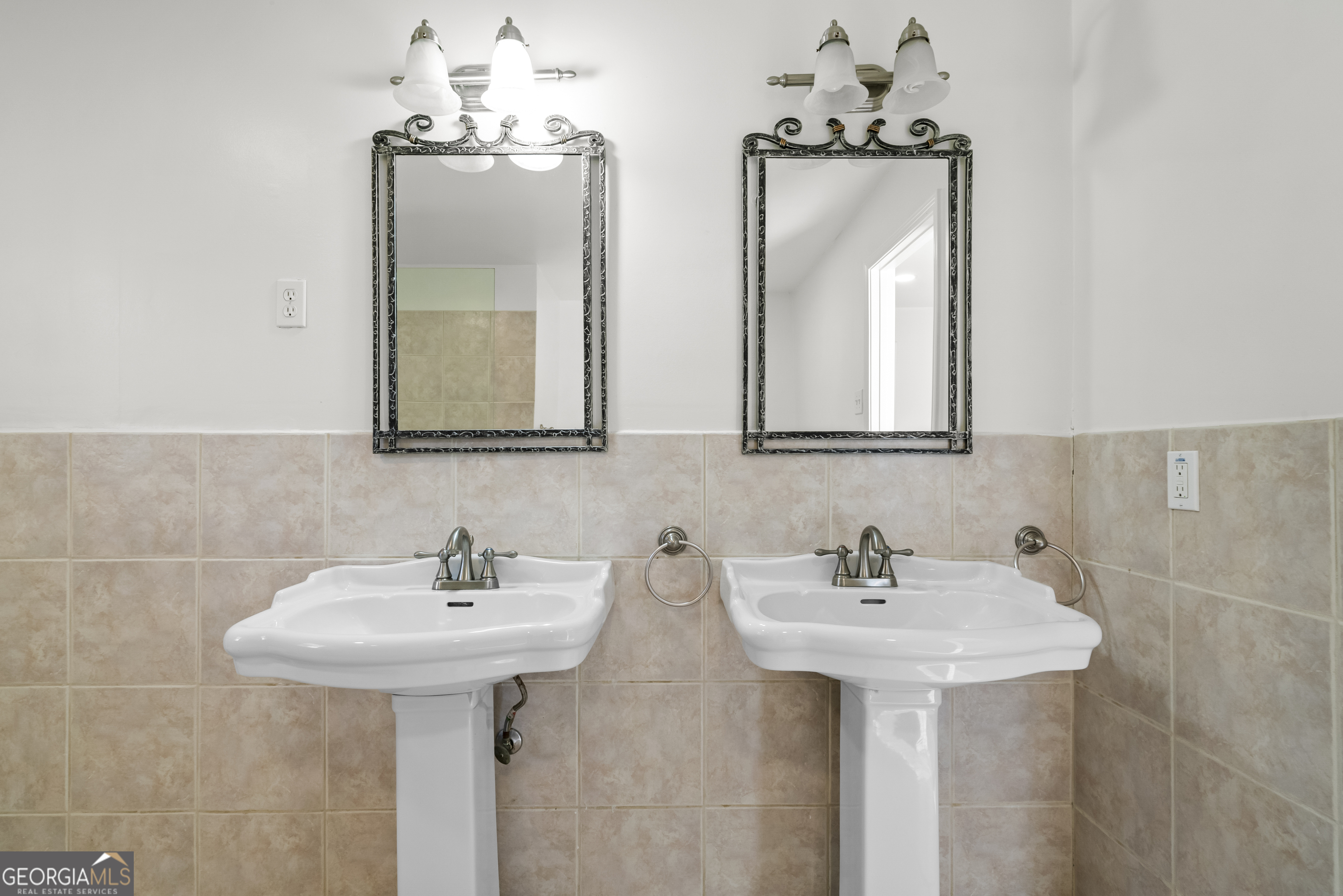 85 Geraldine Drive SE