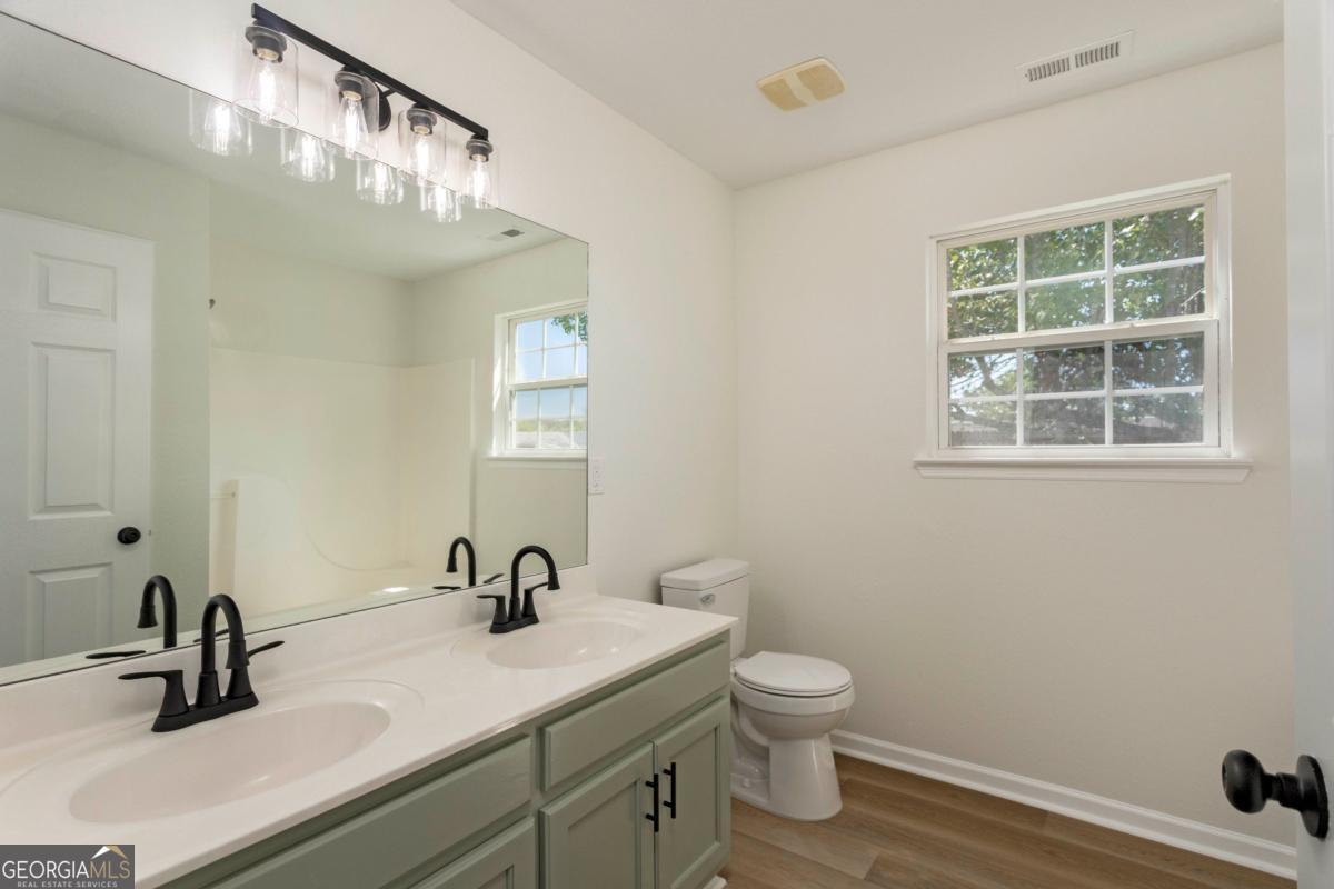 213 Glenn Wade Drive