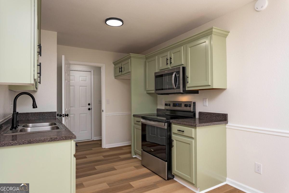 213 Glenn Wade Drive