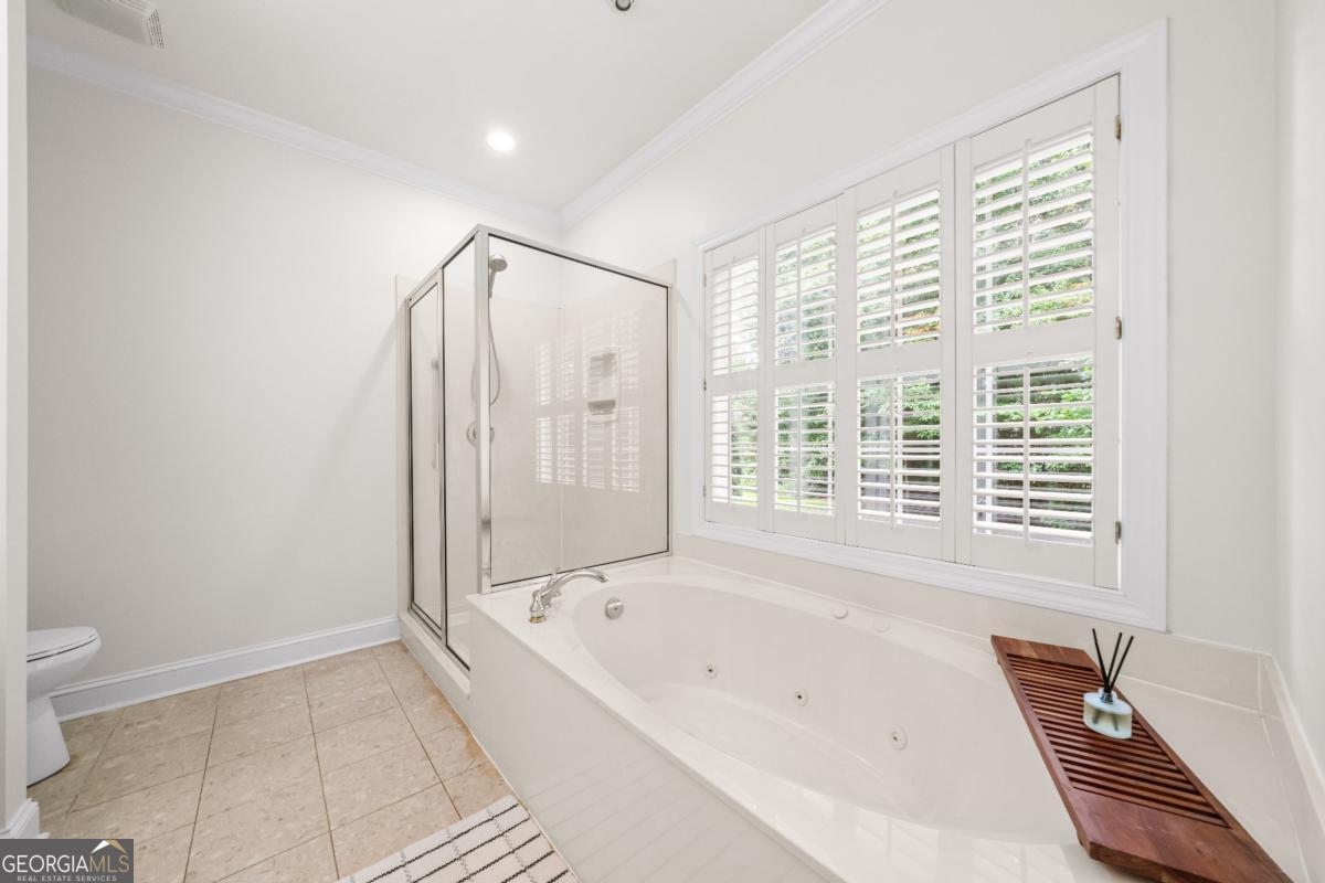23 Lookout Court