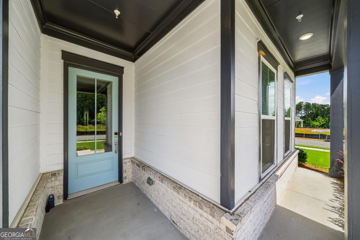 261 Vinca Circle NW