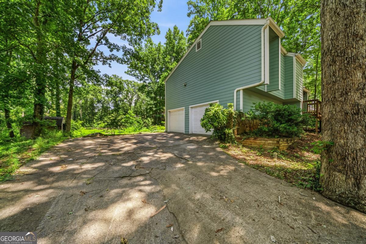 1951 Kinridge Road