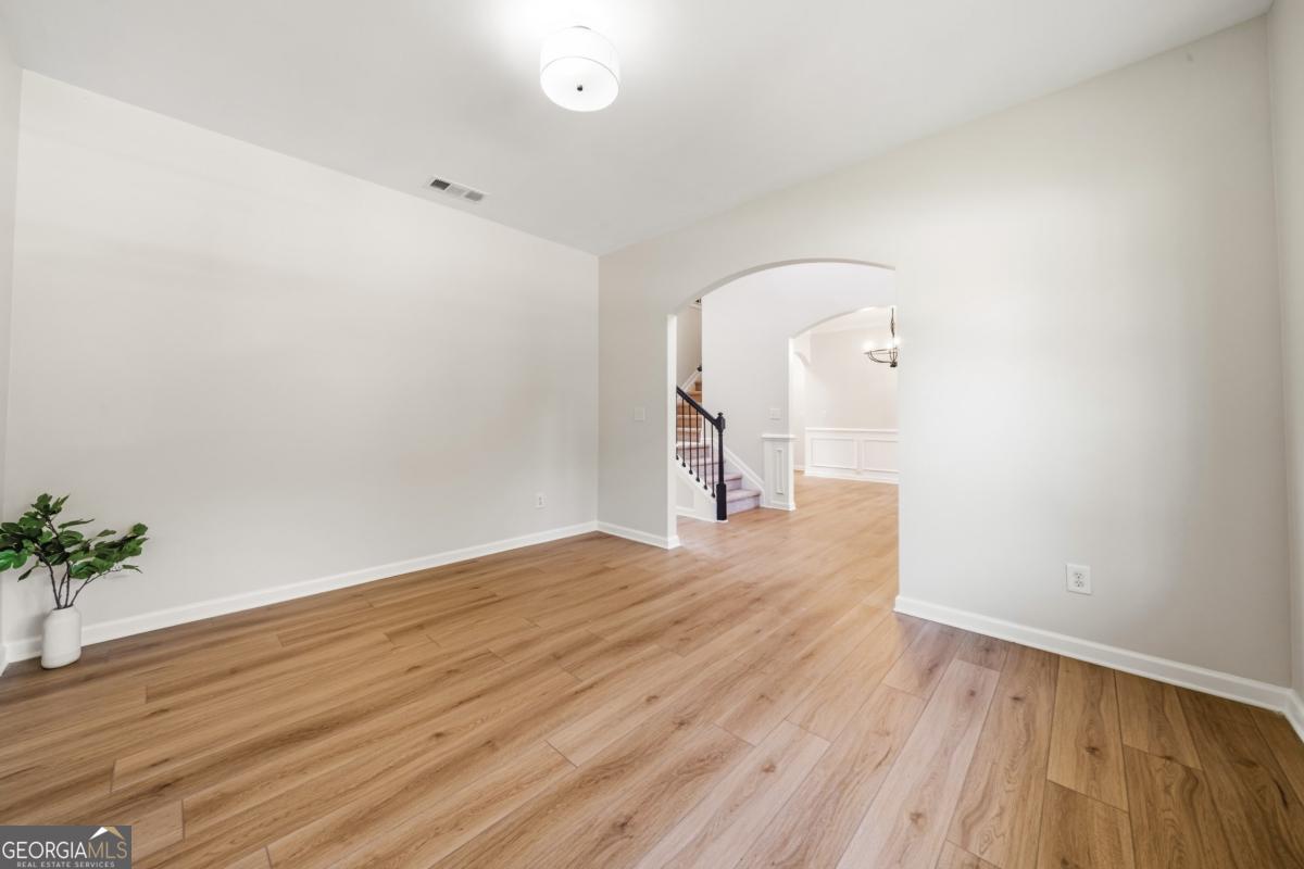 64 Windsor Way