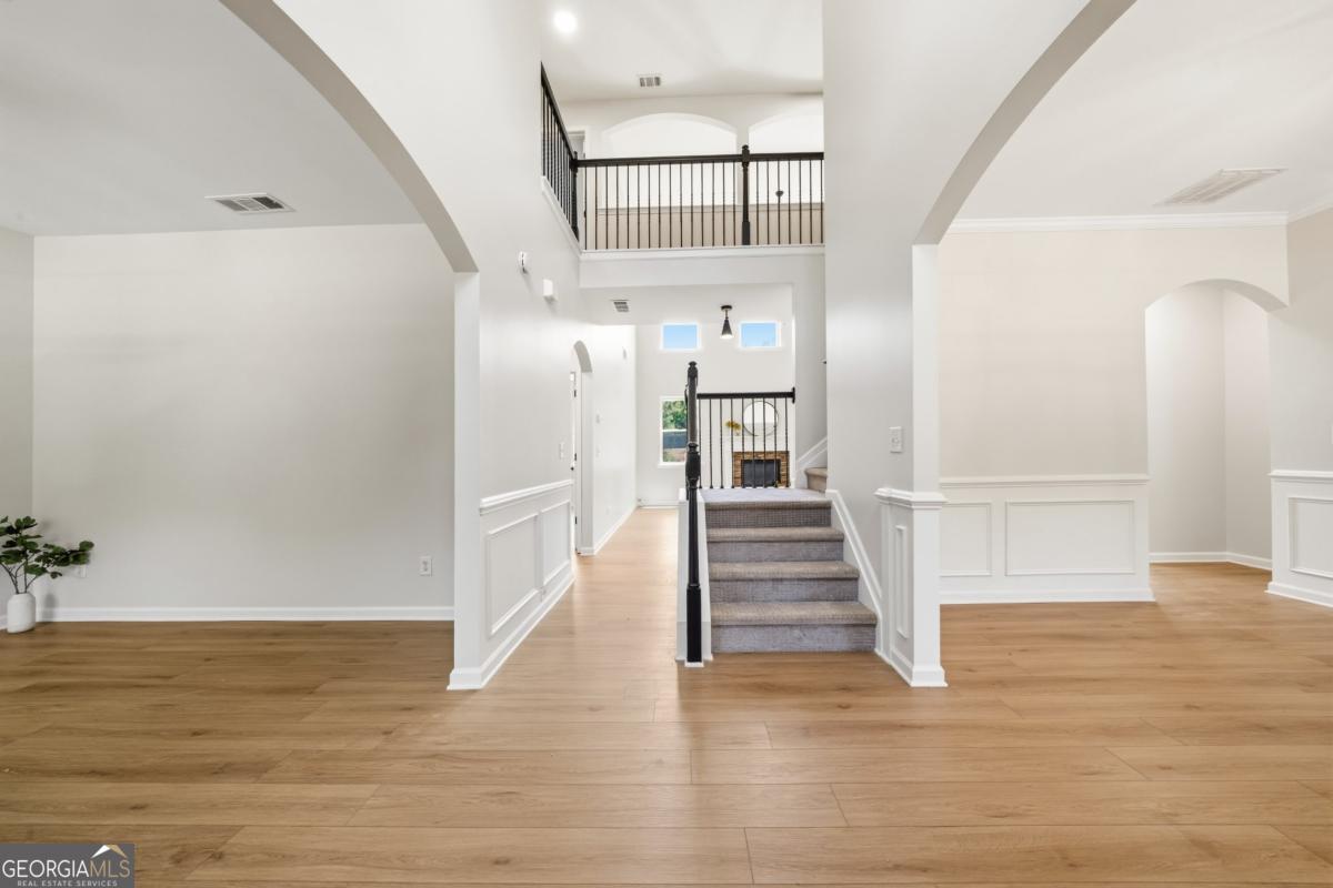 64 Windsor Way
