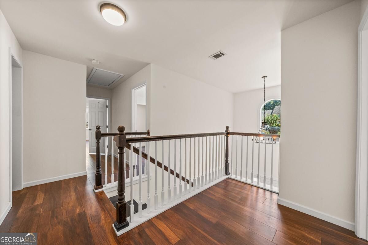 77 Hunters Green