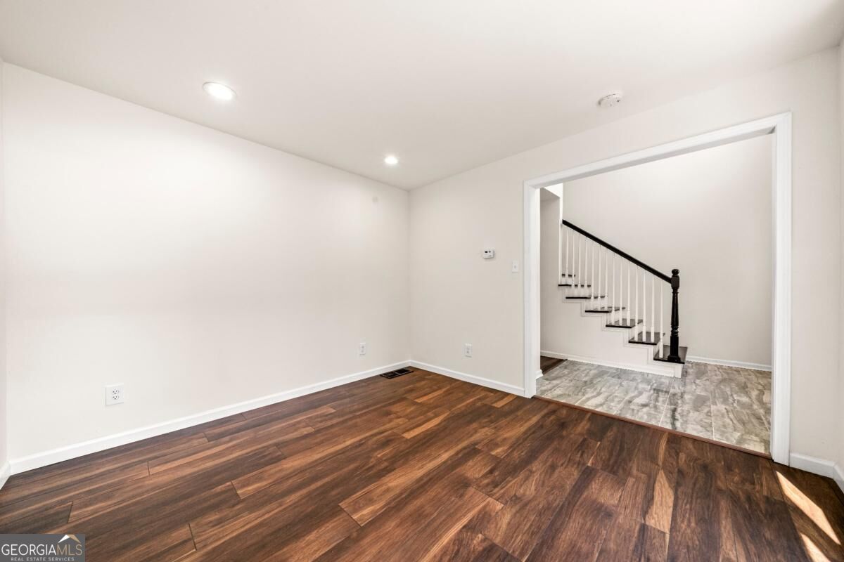 77 Hunters Green