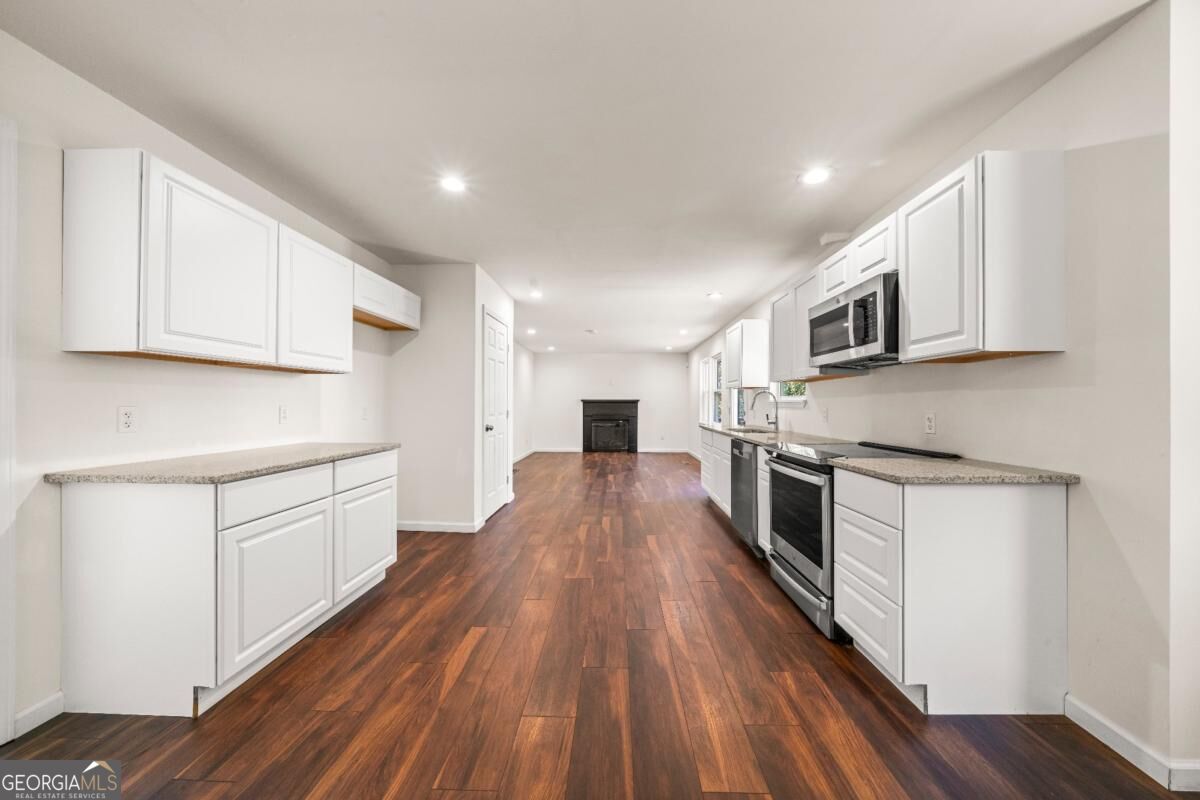 77 Hunters Green