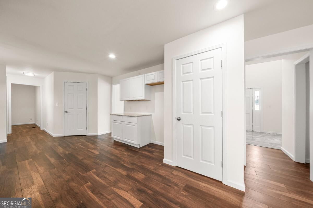 77 Hunters Green