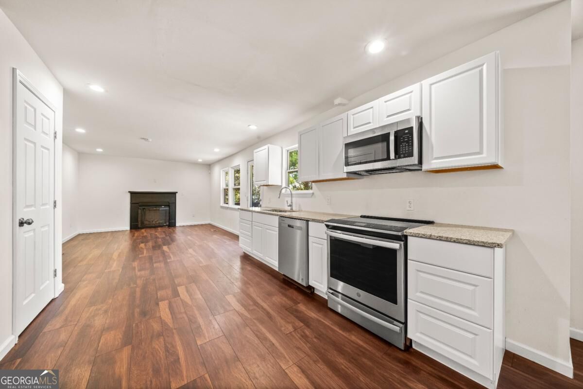 77 Hunters Green