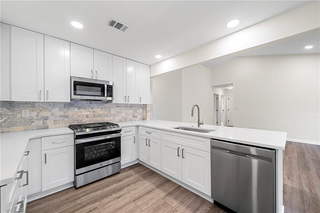 5998 Eton Court