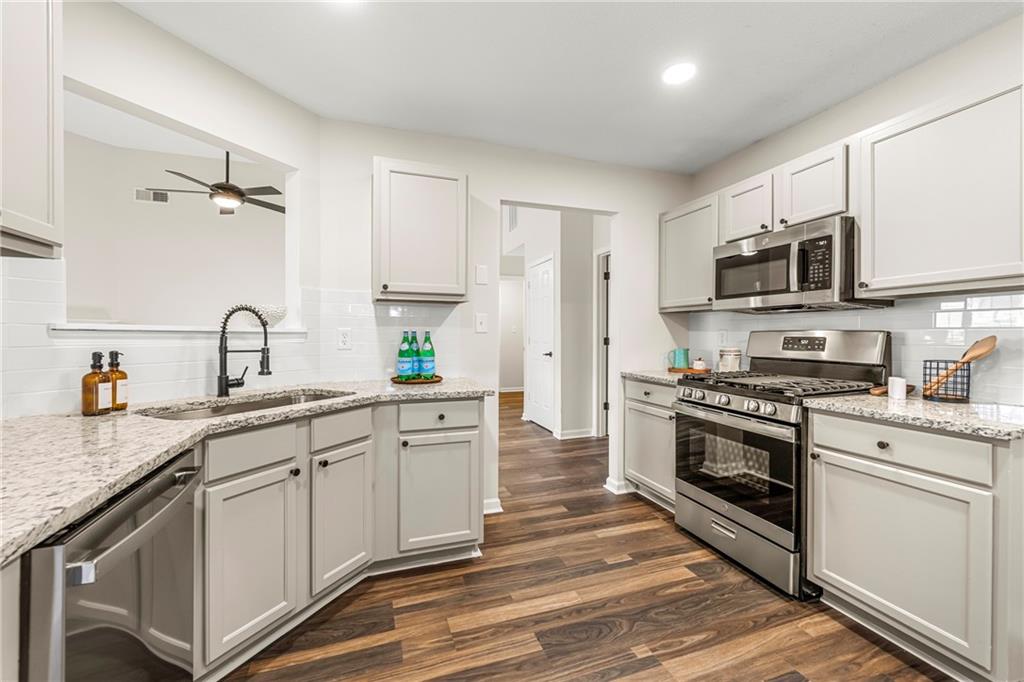 4128 Lost Springs Trail