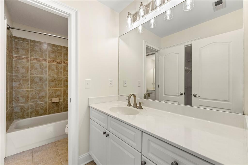 4068 Herron Trail