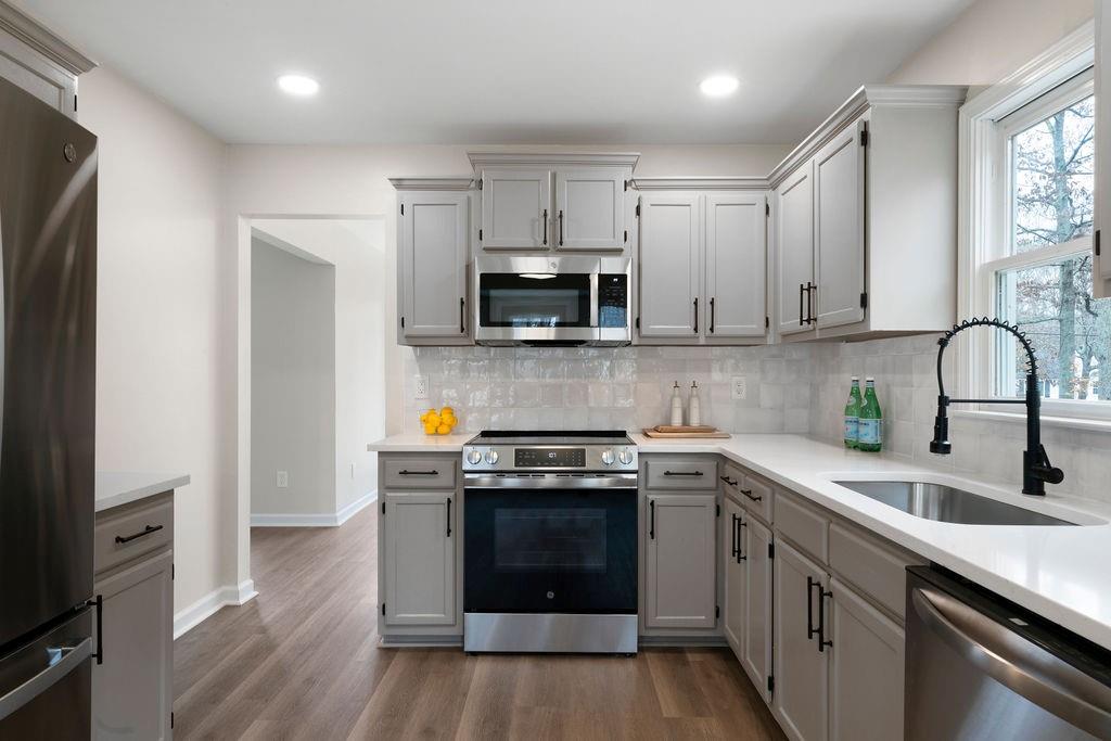 412 Ladora Drive