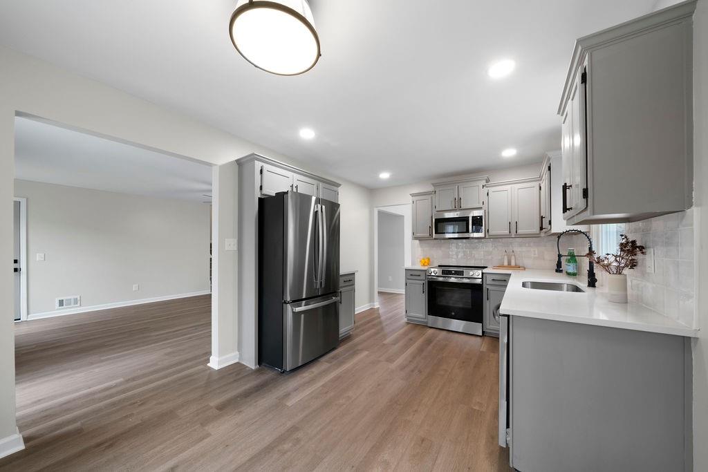 412 Ladora Drive