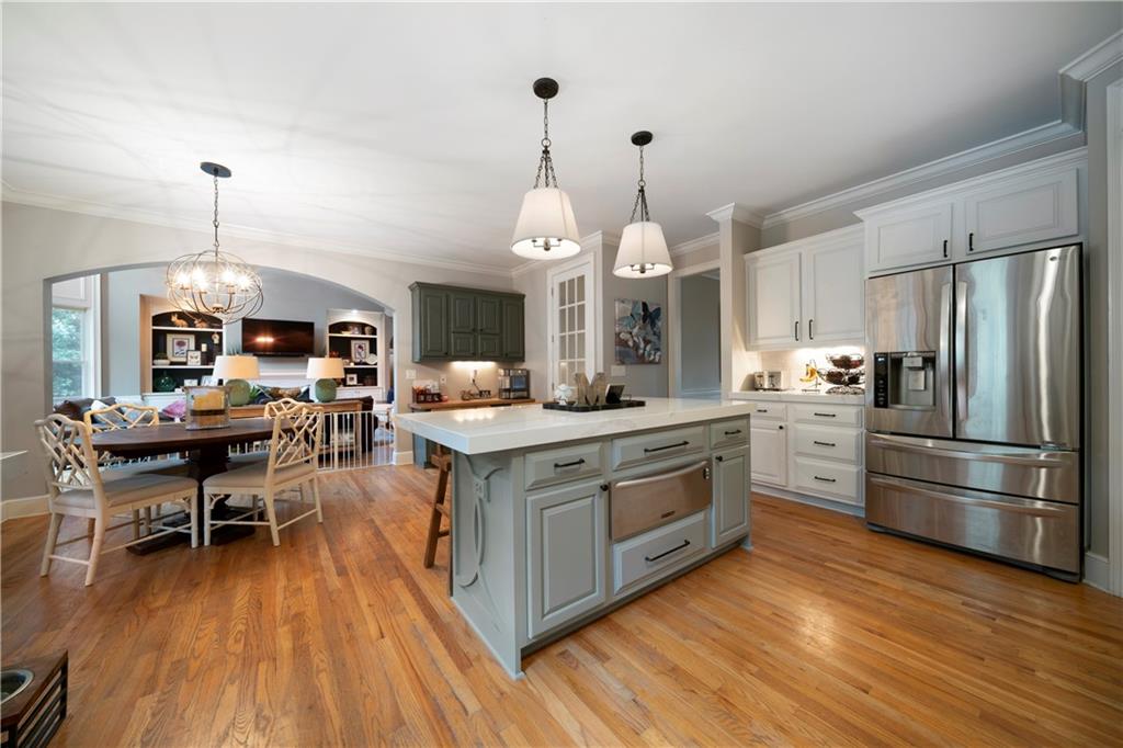 5118 Crescent Cove Lane