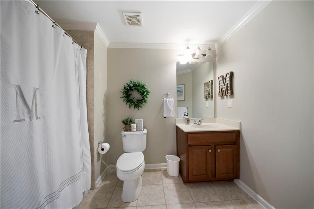 5118 Crescent Cove Lane