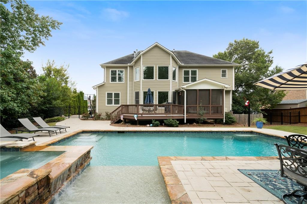 5118 Crescent Cove Lane