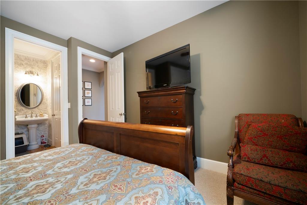 5118 Crescent Cove Lane