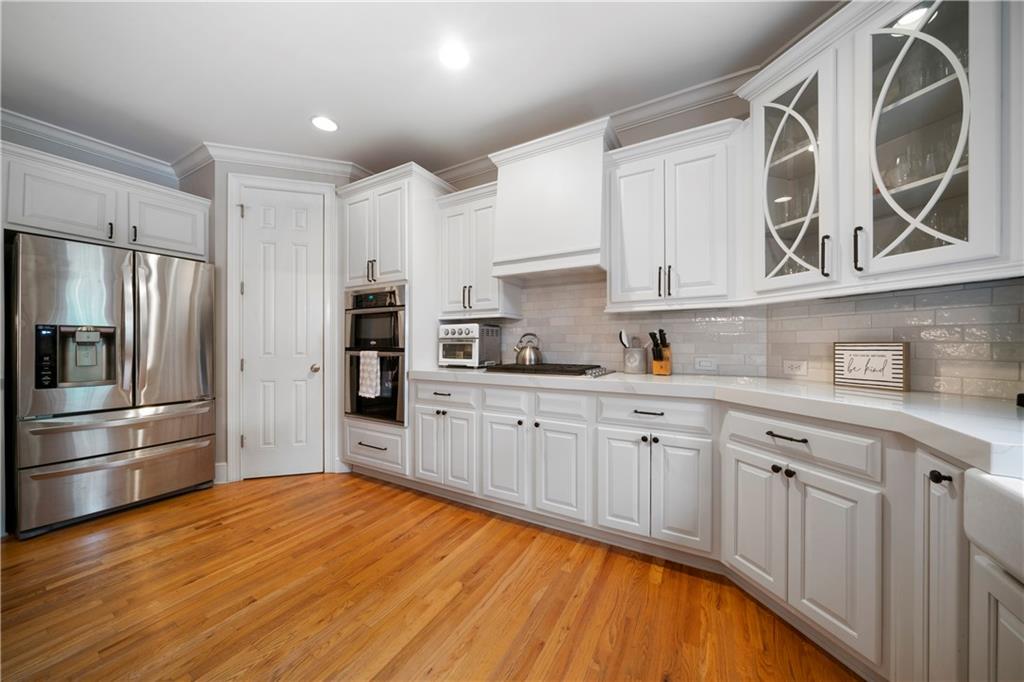 5118 Crescent Cove Lane