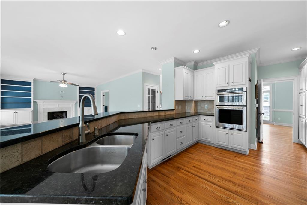 2883 Observation Point NW