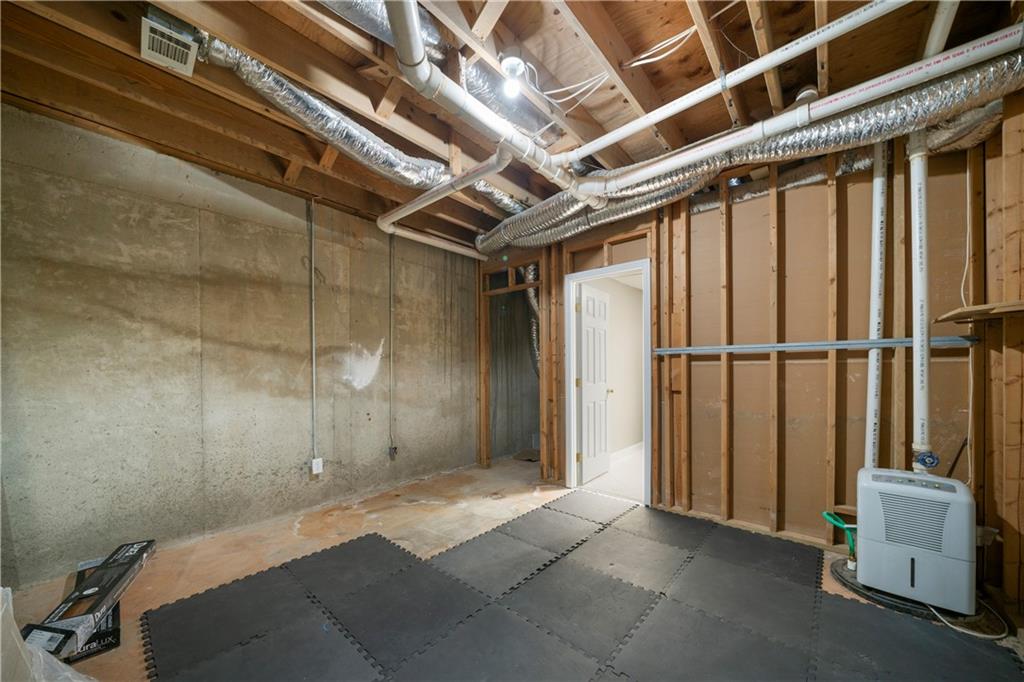 2883 Observation Point NW