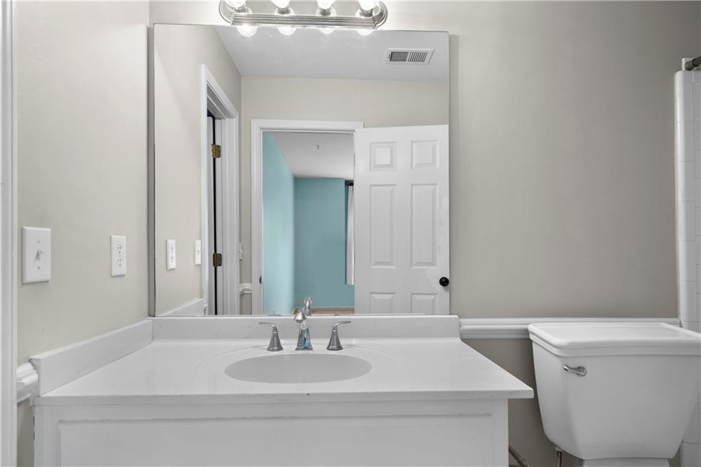 2883 Observation Point NW