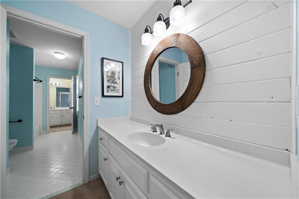 2883 Observation Point NW