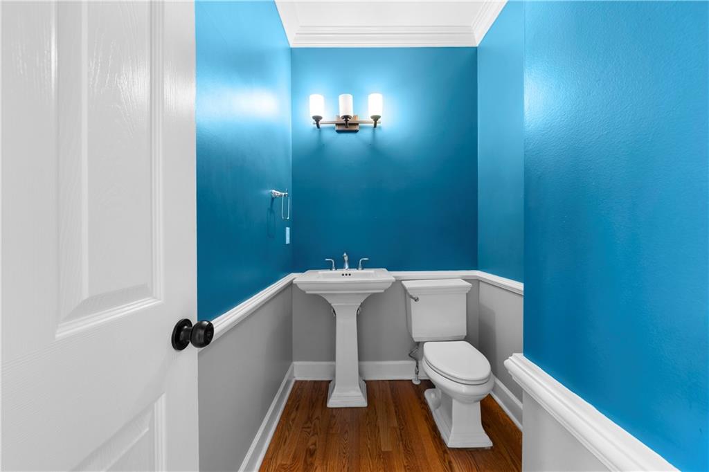 2883 Observation Point NW