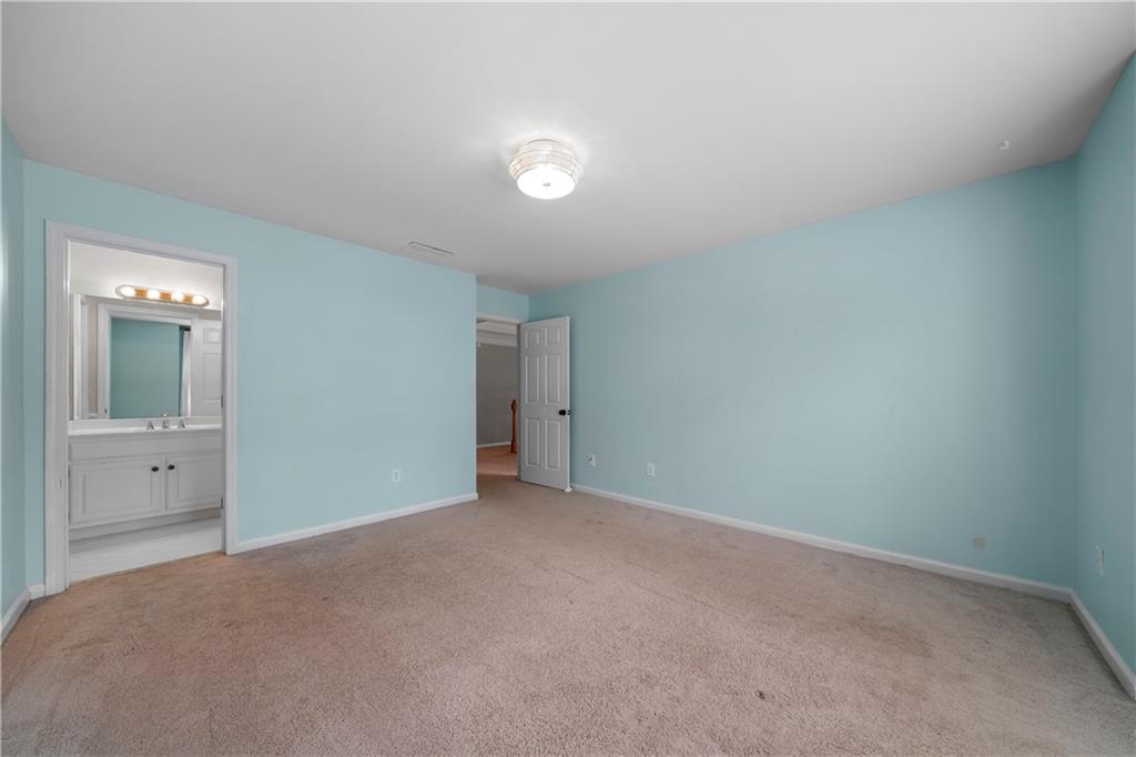 2883 Observation Point NW