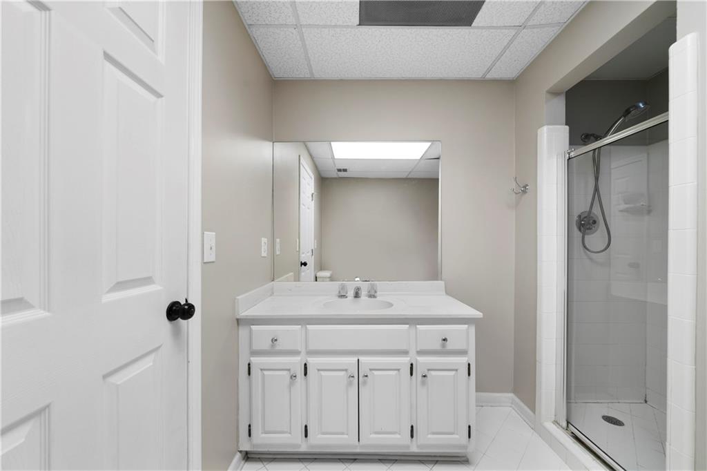 2883 Observation Point NW