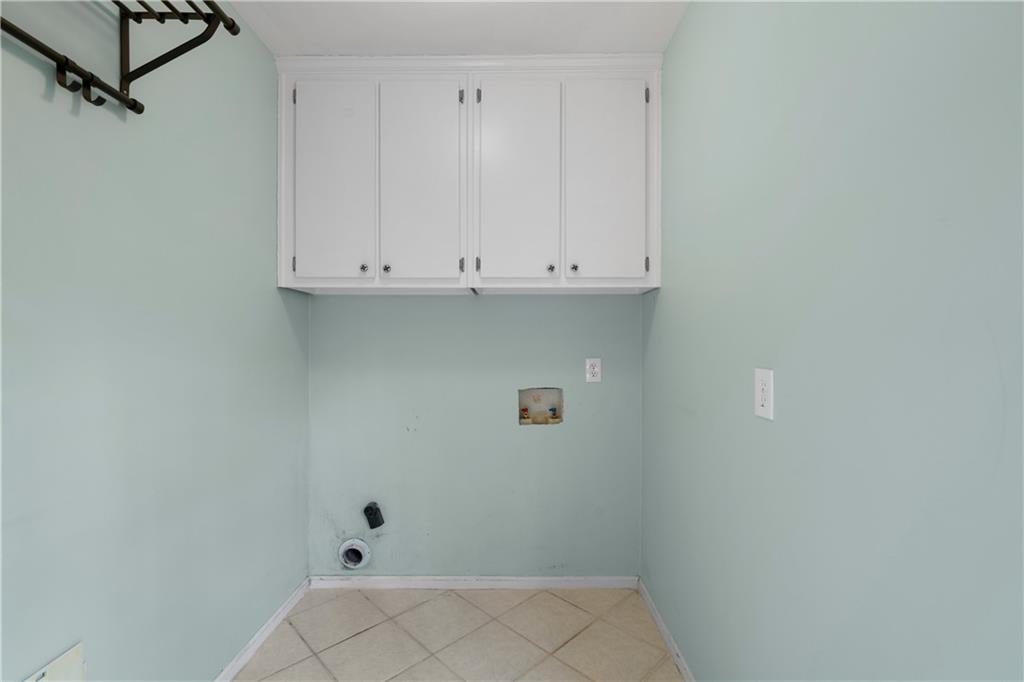 2883 Observation Point NW