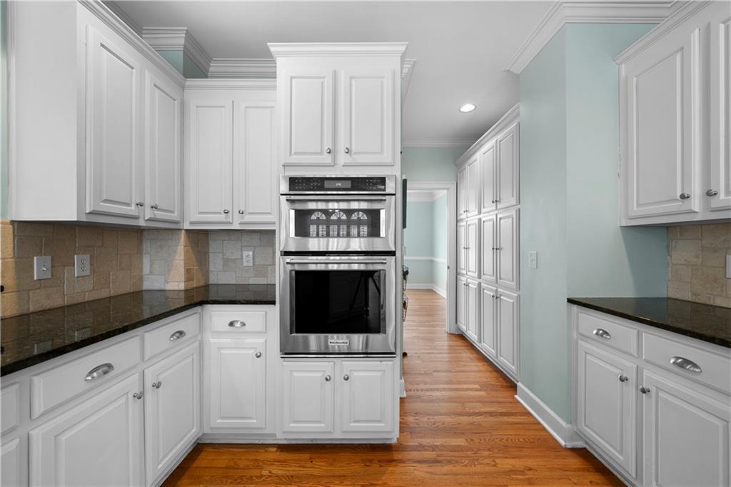 2883 Observation Point NW