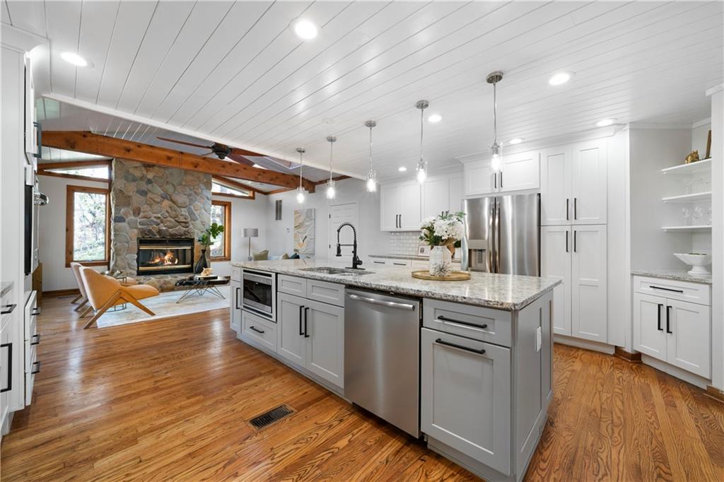 4191 Blackland Drive