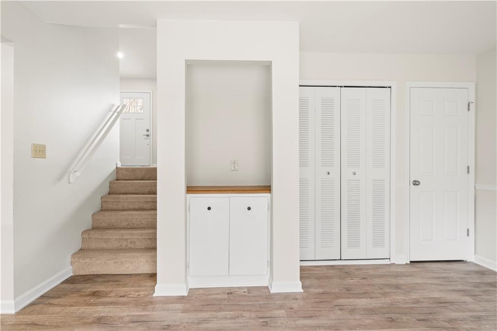 1998 Cheatham Woods Drive SW