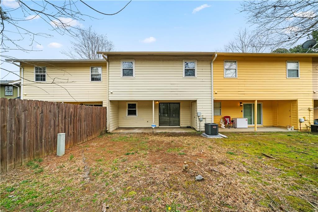 1998 Cheatham Woods Drive SW