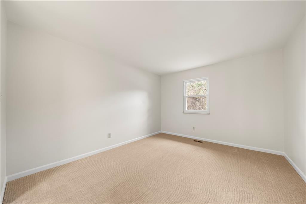 1998 Cheatham Woods Drive SW