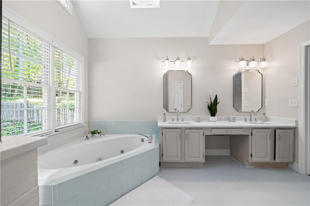 3075 Milford SW